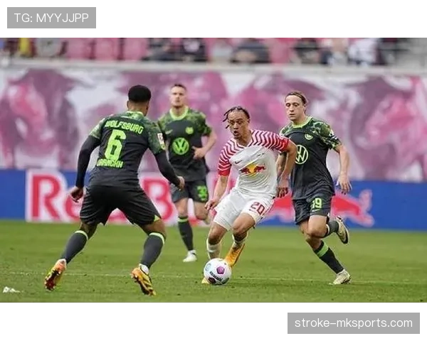 奥格斯堡防守体系稳固，助力球队提升竞争力冲击佳绩