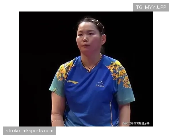 何卓佳穿西装的样子，怎么比她赛场上还要狠啊？